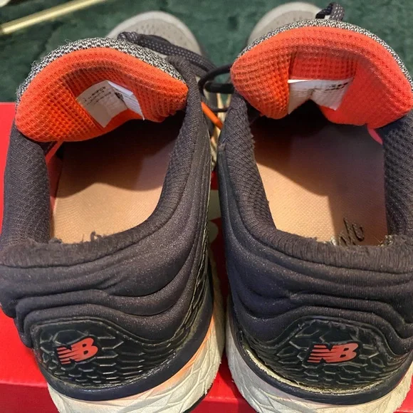 New Balance 1080 - Picture 5 of 9